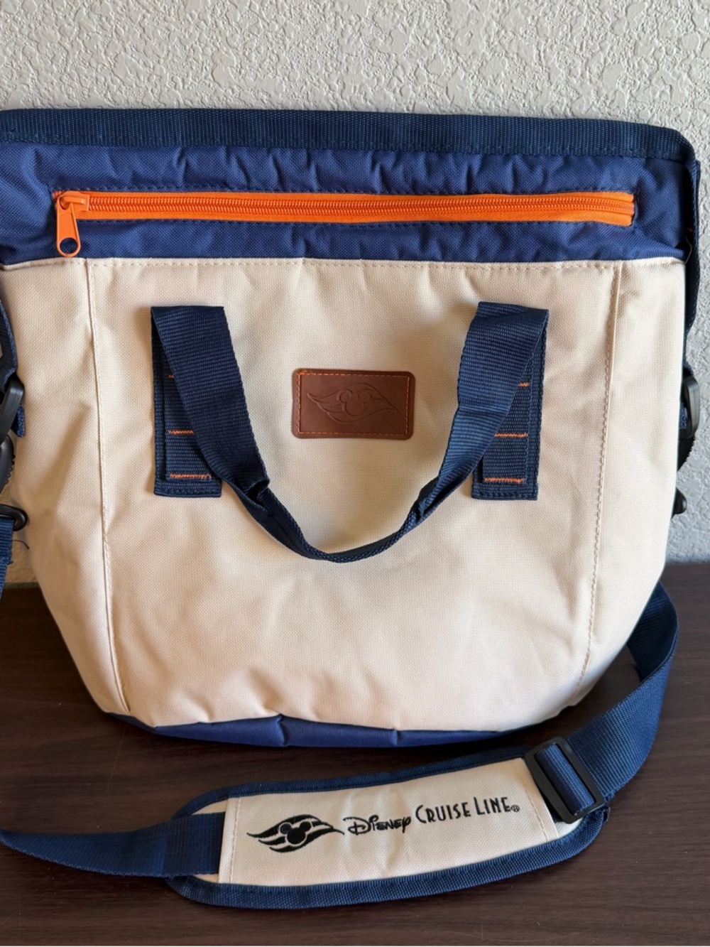 Disney Cruise Line Insulated Cooler Bag Navy Blue Cream Orange Travel Tote Bag